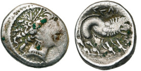 ITALIE DU NORD, AR drachme, 2e s. av. J.-C. Imitation des drachmes de Marseille - Bergomates ou Cenomani. D/ T. de nymphe à d., la chevelure disposée ...