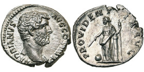 HADRIEN (117-138), AR denier, 137-138, Rome. D/ HADRIANVS AVG COS III P P T. nue à d. R/ PROVIDENTIA AVG Providentia deb. à g., appuyée à une colonne,...