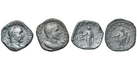 TRAJAN DECE (249-251), AE sesterce, Rome. D/ IMP C M Q TRAIANVS DECIVS AVG B. l., cuir. à d. R/ DACIA/ S-C Dacia deb. à g., ten. un bâton surmonté d'u...