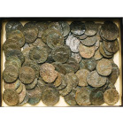 lot de 100 antoniniens: Gallien (47), Salonina (7), Claude II le Gothique (42, dont 4 divinisé), Quintillus (4).

Beau à Très Beau (Fine - Very Fine...