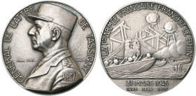FRANCE, AR médaille, 1948, Turin. Général de Lattre de Tassigny. D/ B. à g. en uniforme. R/ La 1e armée française franchissant le Rhin le 31 mars 1945...