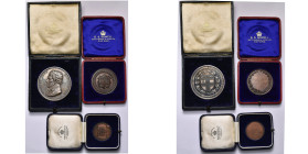 GRANDE-BRETAGNE, lot de 3 médailles en écrin: Christ's Hospital english essay prize, 1907 (AR, attribuée à John Middleton Murry); Athletics Criket Bal...