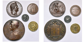 lot de 5 médailles: Belgique, 1835, Jouvenel, Exposition de l'industrie belge à Bruxelles (AE); 1907, Samuel, le comte Goblet d'Alviella, Souverain Gr...