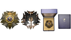 BELGIQUE, Ordre de Léopold II, plaque de grand officier, modèle bilingue en argent, très bombé (81 mm). Fabrication De Greef. Dans son écrin. Minuscul...