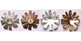 ROUMANIE, lot de deux plaques de l’Ordre de Tudor Vladimirescu, 1966-1990: 3e classe en métal argenté (avec fond du centre vert, médaillon central usé...