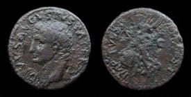 Augustus (27 BCE-14 CE), AE As, Restitution issue under Titus 80-81. Rome, 11.49g, 28mm.
Obv: DIVVS AVGVSTVS PATER; head of Divus Augustus, radiate, l...