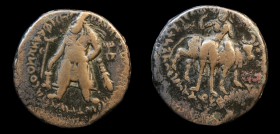 KUSHAN: Vima Kadphises (113-127), AE tetradrachm (16.80 g, 28mm). 
Obv: King standing facing, head right, sacrificing over altar; in left field, fille...