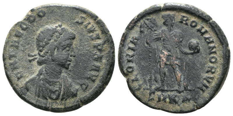 Theodosius I. (392-395 AD). Follis. Cyzicus. Obv: DN THEODOSIVS PF AVG. pearl-di...