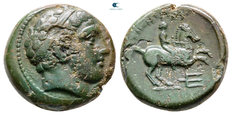 Kings of Macedon. Uncertain mint. Philip II of Macedon 359-336 BC. 
Bronze Æ
...