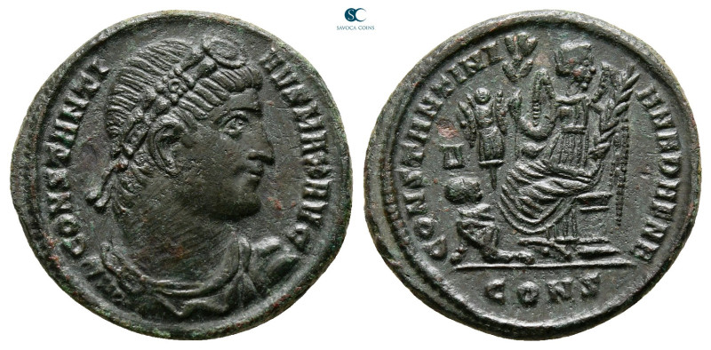Constantine I the Great AD 306-337. Constantinople
Follis Æ

20 mm, 3,51 g
...