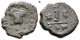 Maurice Tiberius AD 582-602. Constantinople. Decanummium Æ