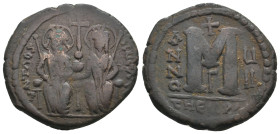 JUSTIN II, with SOPHIA (565-578). Follis. 
.
Condition: Very Fine.
Weight: 13.57 g.
Diameter: 30.8 mm