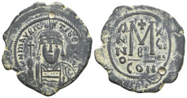 MAURICE TIBERIUS (582-602). Follis. 
.
Condition: Very Fine.
Weight: 12.5 g.
Diameter: 37.3 mm