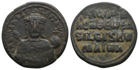 CONSTANTINE VII PORPHYROGENITUS with ROMANUS I (913-959). Follis.
.
Condition: Very Fine.
Weight: 9.43 g.
Diameter: 26.7 mm