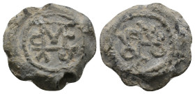 BYZANTINE LEAD SEALS. Uncertain.
.
Condition: Very Fine.
Weight: 10.02 g.
Diameter: 19.6 mm