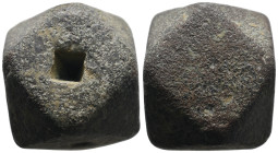 COMMERCIAL WEIGHT (Circa 4th-6th centuries). 
.
Condition: Very Fine.
Weight: 291.64 g.
Diameter: 35.3 mm
