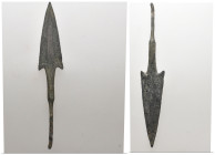 GREEK BRONZE ARROWHEAD.(CIRCA 3RD-1ST BC).
.
Condition: Very Fine.
Weight: 13.48 g.
Diameter: 111 mm