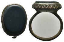Roman Silver and Stone Ring.
.
Condition: Very Fine.
Weight: 8.87 g.
Diameter: -