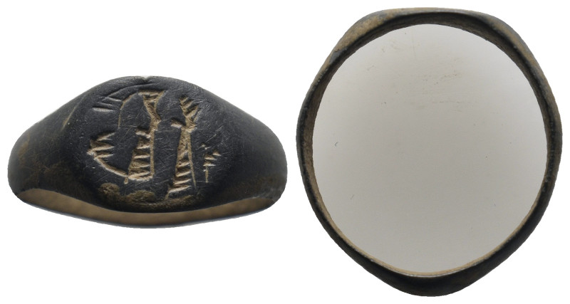 Roman Bronze Ring.
.
Condition: Very Fine.
Weight: 3.03 g.
Diameter: -