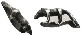 ANCIENT ROMAN SILVER FIGURINE.
.
Condition: Very Fine.
Weight: 2.11 g.
Diameter: 21.8 mm.