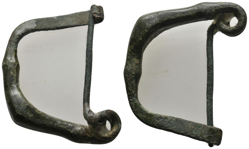 ANCIENT ROMAN BRONZE FIBULA (1ST-3TH CENTURY AD) .
.
Condition: Very Fine.
Weigh...