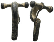 ANCIENT ROMAN BRONZE FIBULA (1ST-3TH CENTURY AD) .
.
Condition: Very Fine.
Weight: 10.02 g.
Diameter: 35.3 mm.