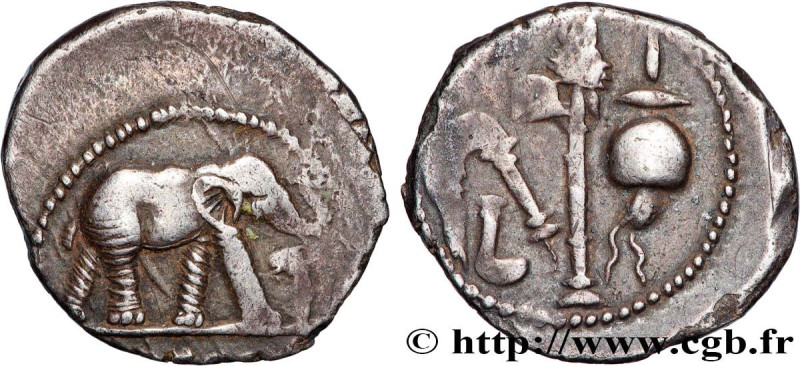 JULIUS CAESAR
Type : Denier 
Date : 49 AC. 
Mint name / Town : Gaule ou Italie 
...