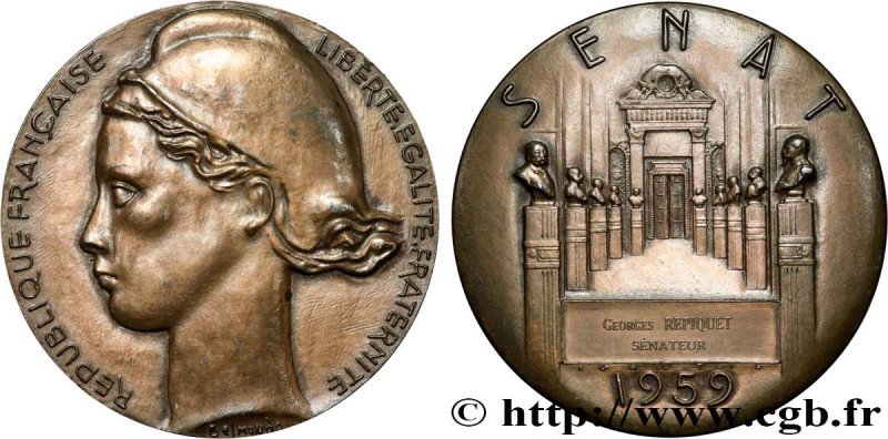 V REPUBLIC
Type : Médaille, Sénat, Sénateur 
Date : 1959 
Metal : silver 
Milles...