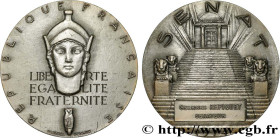 V REPUBLIC
Type : Médaille, Sénat, Sénateur 
Date : 1974 
Metal : silver 
Millesimal fineness : 950  ‰
Diameter : 50  mm
Engraver : RENARD Marcel (189...