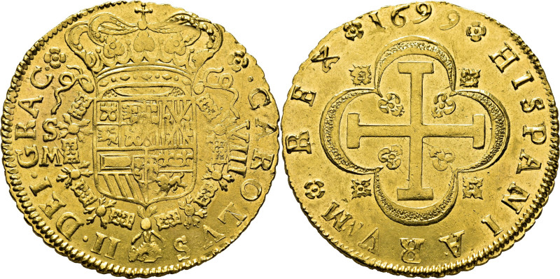 CARLOS II. Sevilla. 8 escudos. 1699 sin punto entre los dígitos. M. Ceca y ensay...