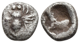 Ionia, Ephesos. Circa 500-420 BC. AR Tetartemorion. Bee / Head of eagle right within incuse square. Karwiese Series IV, Type 5; SNG Kayhan 134. 0,21g,...