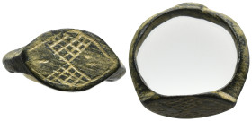 ANCIENT BYZANTINE BRONZE RING.(3rd–4th centuries).Ae. 2,7g, 19,0mm.