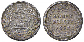 Innocenzo XI (1676-1689) Mezzo grosso 1686 - Munt. 212 AG (g 0,73)
BB+/qSPL