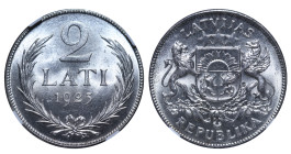 Latvia, 1st Republic, Janis Chakste (1922 - 1927). 2 Lati 1925, Silver, 10 gr, KM#8, MS 64, 6637729-014