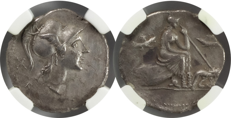 The Roman Republic
Anonymous issue.
Denarius circa 115-114, AR. Head of Roma r.,...