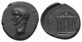Galatien. Tavion. Galba (68 - 69 n. Chr.).

 Bronze.
Vs: Kopf des Galba links.
Rs: Sechssäulige Tempelfront mit Schild im Tympanon.

23 mm. 6,05...