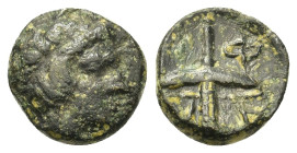 Macedon, Amphipolis, c. 410-357 BC. Æ Dichalkon (10,6mm, 1.40 g). Head of Hero Rhesos (founder of Amphipolis) to right, wearing taenia. R/ A-M-Φ-I Lig...