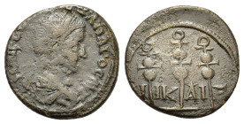 Severus Alexander (222-235). Bithynia, Nicaea. Æ (18,8mm, 4g). Laureate, draped and cuirassed bust r. R/ Aquila between two military standards, NIKAЄI...