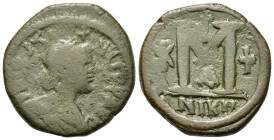Byzantine Justin I (518-527). Æ 40 Nummi (28mm, 16.3g). Nicomedia. Pearl-diademed, draped and cuirassed bust r.; cross above. R/ Large M flanked by st...