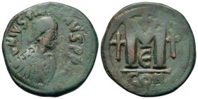 Justinian I (527-565). Æ 40 Nummi (31,2mm, 17.5g). Constantinople, AD 527-538. Diademed, draped and cuirassed bust r. R/ Large M; crosses above and fl...