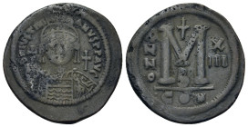 Justinian I (AD 527-565). AE follis or 40 nummi (38,5mm, 21g). Constantinople, 2nd officina, Regnal Year 13 (AD 539/40). D N IVSTINI-ANVS PP AVG, helm...