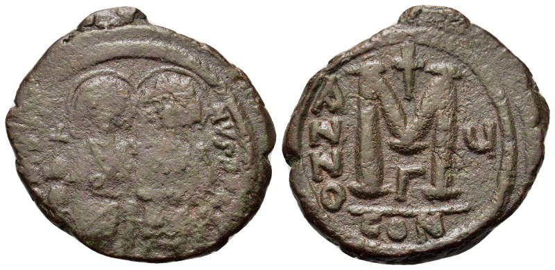 Justin II and Sophia (565-578). Æ 40 Nummi (30mm, 11g). Constantinople, year 5 (...