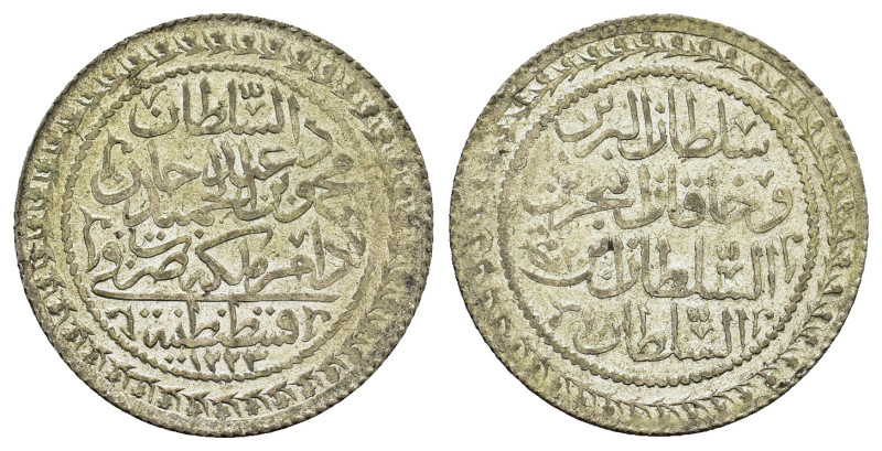 Ottoman,  Mahmud II AR 1 1/2 Kurush (28mm, 3,3g.) 1223 AH. Qustantiniya