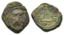 Italy, Messina. Ruggero II. (1105-1154). Cu-Follaro (12mm, 1.7g). Three lines of Cufic script. R/ Lion's head from front. 2,00 g. Spahr 118, MEC 437.