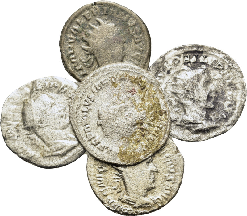 Lot of 5 Roman Imperial AR coins, to be catalog. Lot sold as is, no return.