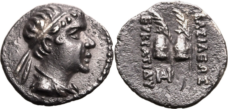 ANCIENT GREECE. GRECO-BAKTRIAN KINGDOM. Eukratides I 'the Great'. 
Silver obol,...
