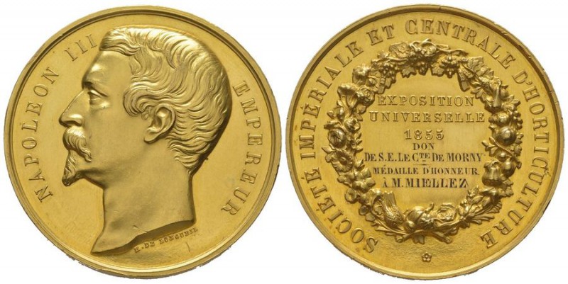 France, Napoléon III 1852-1870. Gold medal, 1855, AU 83.92 g. 45 mm, by Longuei...