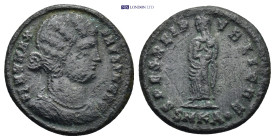 FAUSTA (Augusta, 324-326). Follis. Cyzicus. (3.02 Gr. 20mm.)
Draped bust right. 
Rev. Spes standing facing, head left, holding child in each arm. SMKA...