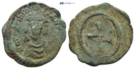 Maurice Tiberius. 582-602. AE Follis (3.27 Gr. 22mm.)