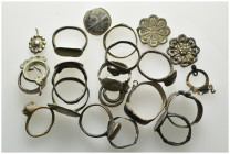 Mixed lot 22 pieces. SOLD AS SEEN NO RETURNS.